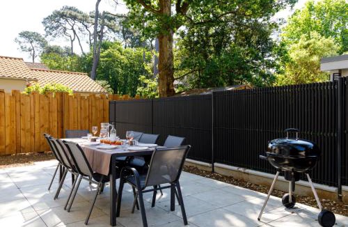 Saint-Brevin-les-Pins House | Holiday Home Ohana by Interhome
