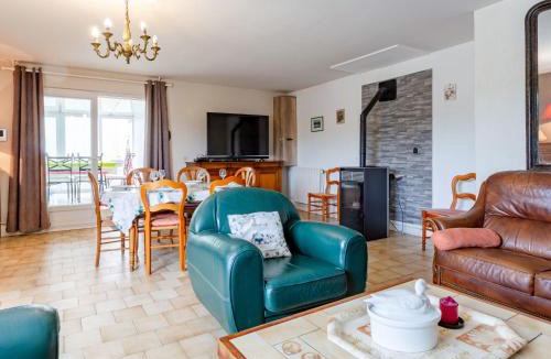 Saint-Vigor-le-Grand House | Holiday Home Le Saint Vigor by Interhome