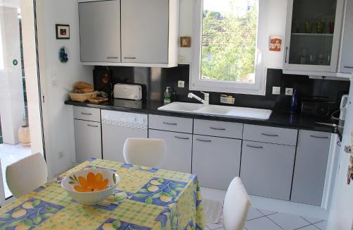 Villeneuve-les-Avignon House | Holiday Home La Cigale by Interhome