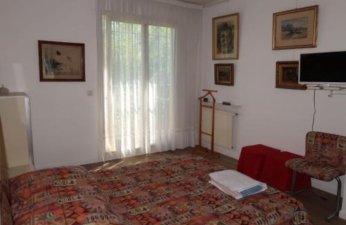 Villeneuve-les-Avignon House | Holiday Home La Cigale by Interhome