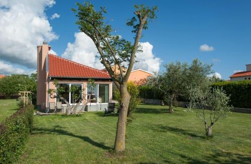 Zaton House | Holiday home Frankie Paradise