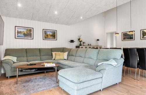 Tversted House | Holiday Home Frederikke - 990m from the sea by Interhome