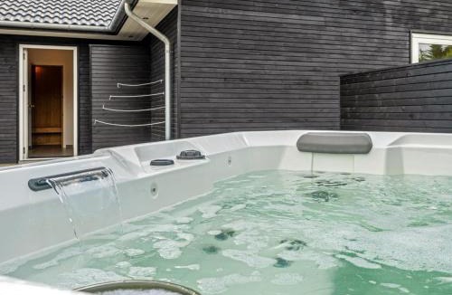 Tversted House | Holiday Home Frederikke - 990m from the sea by Interhome