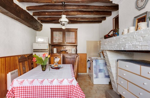 Noyers-sur-Cher House | Holiday Home 'Gîte 36 - 5 Km Zoo De Beauval'