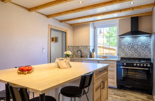 Plainfaing House | Holiday Home 'Gîte Les 3 Cerfs - 3 Stars' with Mountain View, Private Terrace & Wi-Fi