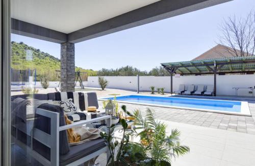 Stankovci House | Holiday Home Gala by Interhome