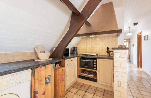 Sazos House | Holiday Home 'Gary Luz' with Mountain View, Private Terrace and Wi-Fi