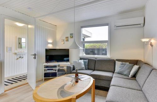 Kryle House | Holiday Home Geesche - 200m from the sea by Interhome