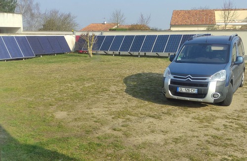 Montamise House | Holiday Home "Gite de la Croix Blanche" with Private Garden and Wi-Fi