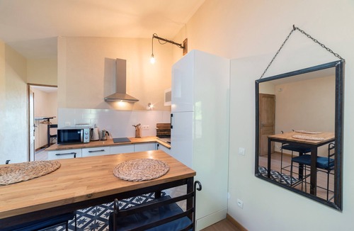 Le Soler House | Holiday Home 'Gites Du Mas De L'horte' with Mountain View, Wi-Fi and Air Conditioning