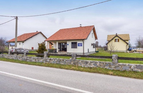 Lovinac House | Holiday Home Green Oasis Lika