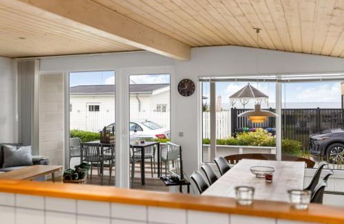 Hejsager Strand House | Holiday Home Gudmund - 50m from the sea by Interhome