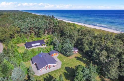 Gedesby House | Holiday Home Gulborg - 25m from the sea by Interhome