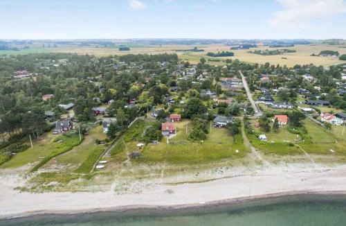 Vejlby Fed House | Holiday Home Gullan - 75m from the sea by Interhome
