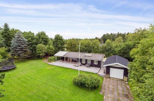 Hou House | Holiday Home Gunlög - 1-3km from the sea by Interhome