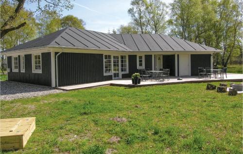 Grena Strand House | Holiday Home Hægvej Grenaa