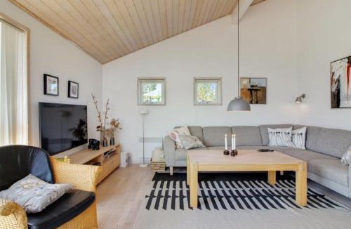 Strandby House | Holiday Home Hampus - 500m from the sea by Interhome