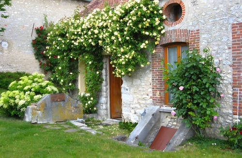Poligny House | Holiday Home Haras De La Fontaine Diva