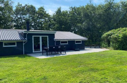 Skygge House | Holiday Home Hariette by Interhome
