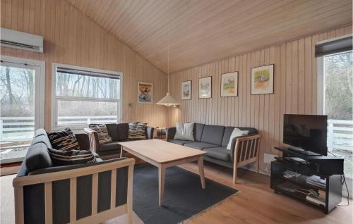 Mommark Strand House | Holiday Home Harresbæk Sydals V
