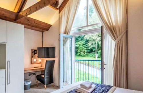 Carnon Downs House | Holiday Home Haven by Interhome