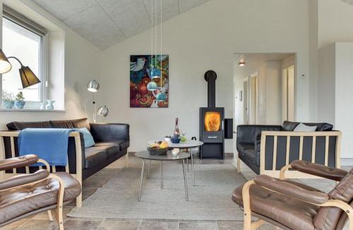 Haurvig House | Holiday Home Hawarth - 300m to the fjord by Interhome
