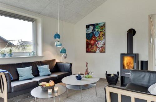 Haurvig House | Holiday Home Hawarth - 300m to the fjord by Interhome