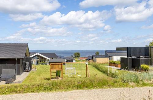 Sjølund House | Holiday Home Heidie - 600m from the sea by Interhome