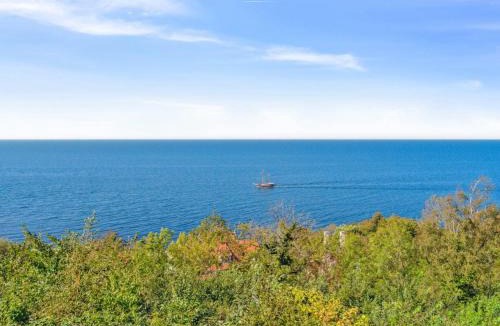 Vang House | Holiday Home Heli - 200m from the sea by Interhome