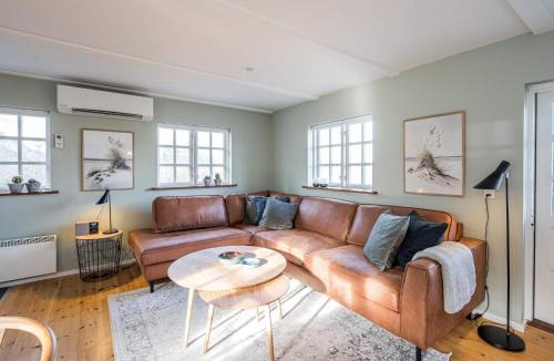 Henne Strand House | Holiday home Henne LI