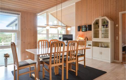 Henne Strand House | Holiday Home Henne With A Fireplace 08