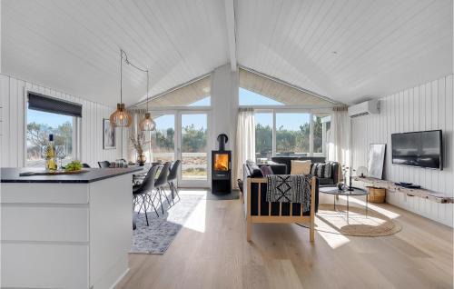 Vrist Strand House | Holiday Home Hermodsvej Harboøre Xi