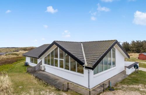 Grønhøj House | Holiday Home Hilmer - 180m from the sea by Interhome