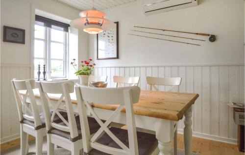 Tistrup House | Holiday Home Hodde With Fireplace