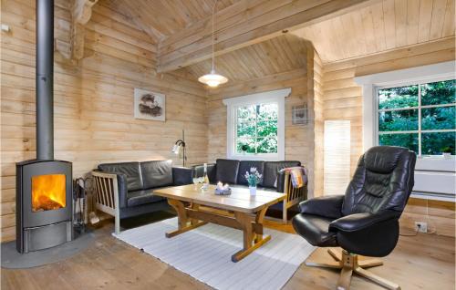 Ronne House | Holiday Home Holmegårdsvej Rønne V