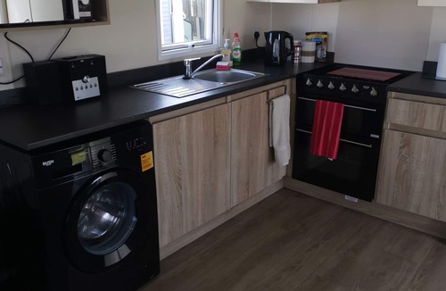 Swalecliffe House | Holiday home, Hot tub and decking