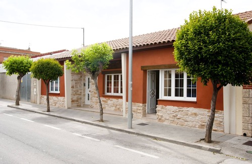 Murchante House | Holiday Home House Angelita