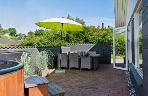 Egsmark Strand House | Holiday Home Hubert - 500m from the sea by Interhome