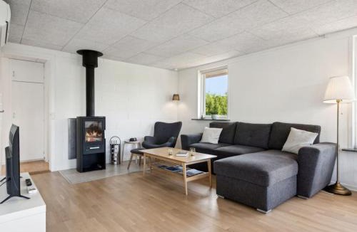 Egsmark Strand House | Holiday Home Hubert - 500m from the sea by Interhome