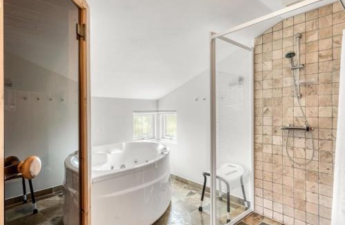 Lild Strand House | Holiday Home Hughe - 200m from the sea by Interhome
