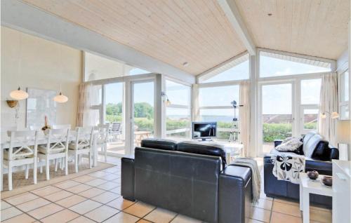 Grønninghoved Strand House | Holiday Home Hvedemarken Sjølund I