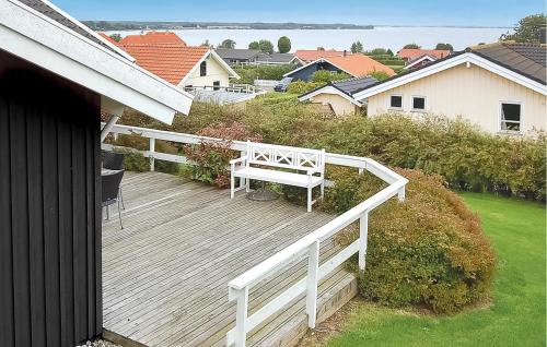 Grønninghoved Strand House | Holiday Home Hvedemarken Vi