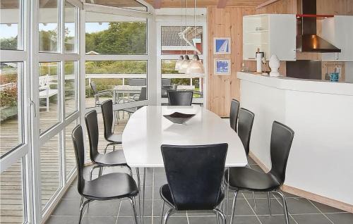 Grønninghoved Strand House | Holiday Home Hvedemarken Vi