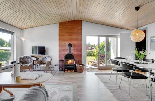 Hesselager House | Holiday Home Ilppo - 200m from the sea by Interhome