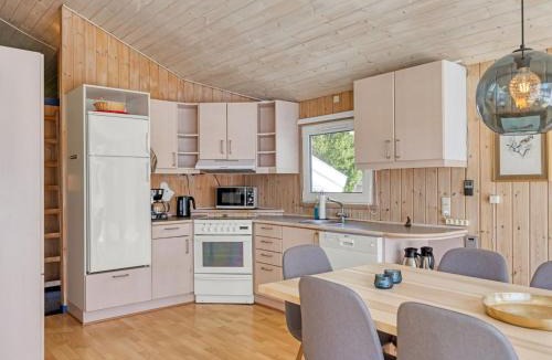Skram House | Holiday Home Imka - 900m from the sea by Interhome