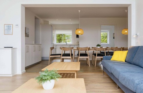 Ho House | Holiday home in a holiday centre