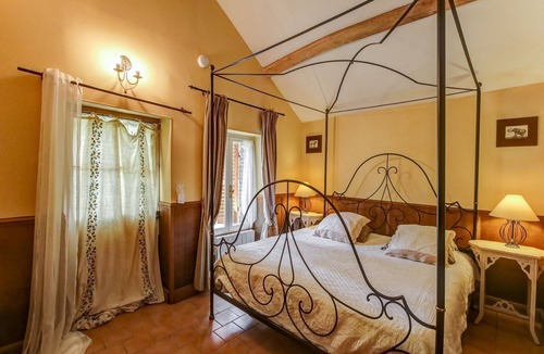 Raizeux House | Holiday home in a park in Raizeux with terrace