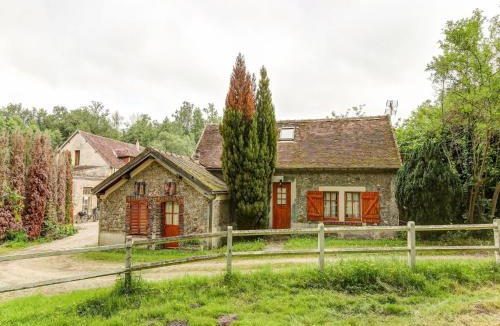 Raizeux House | Holiday home in a park in Raizeux with terrace
