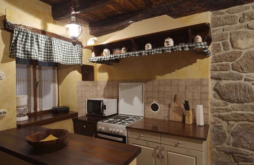 Buzet House | Holiday home in a quiet location with pool