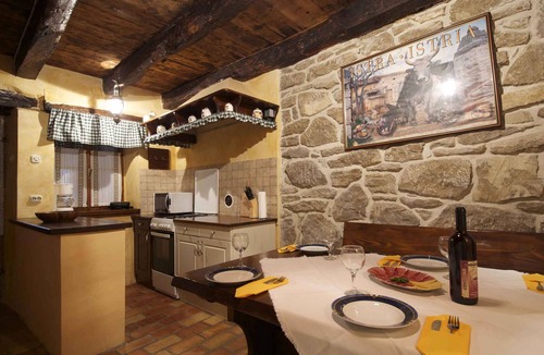 Buzet House | Holiday home in a quiet location with pool